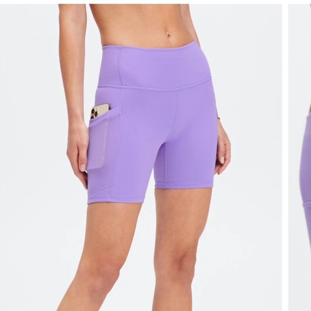 FABLETICS SHORTS